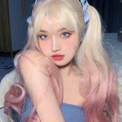 帝后互殴，但全宫都在磕CP